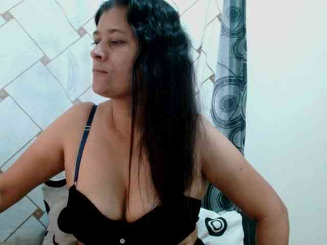 Adrianamilf webcam