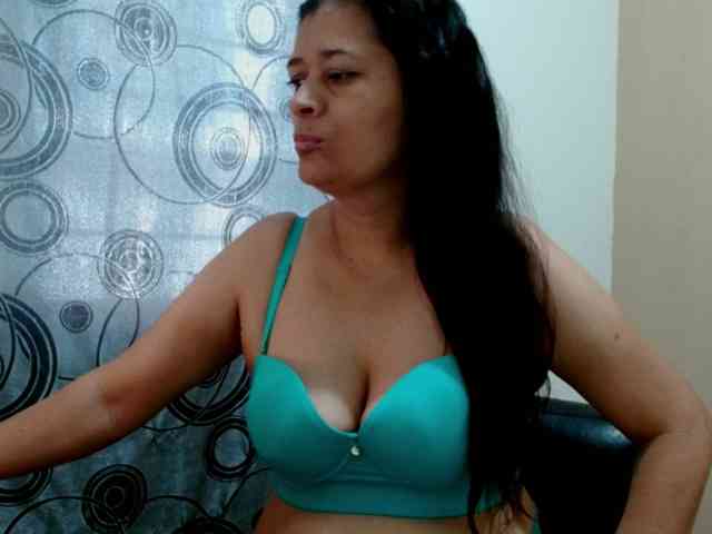 Adrianamilf webcam