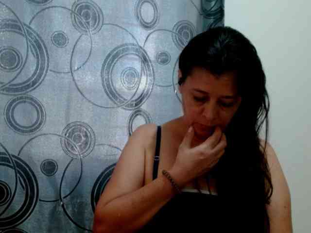 Adrianamilf webcam