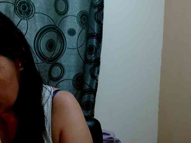 Adrianamilf webcam