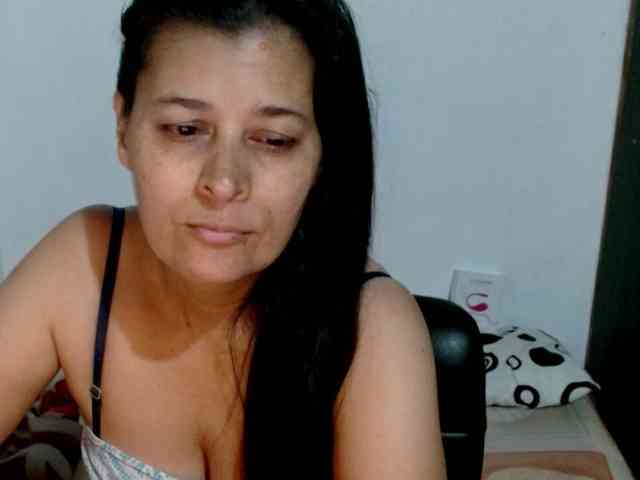 Adrianamilf webcam