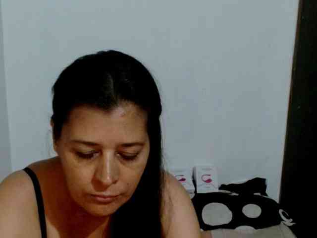 Adrianamilf webcam