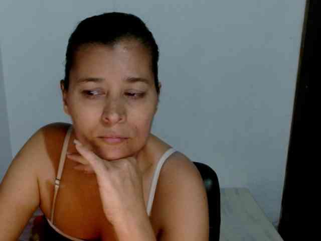 Adrianamilf webcam