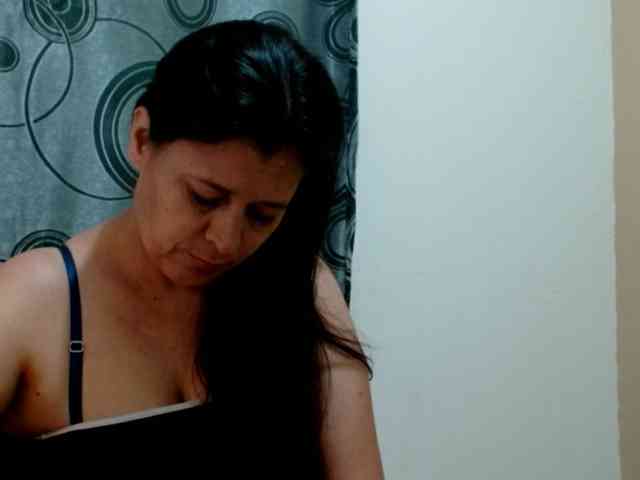 Adrianamilf webcam