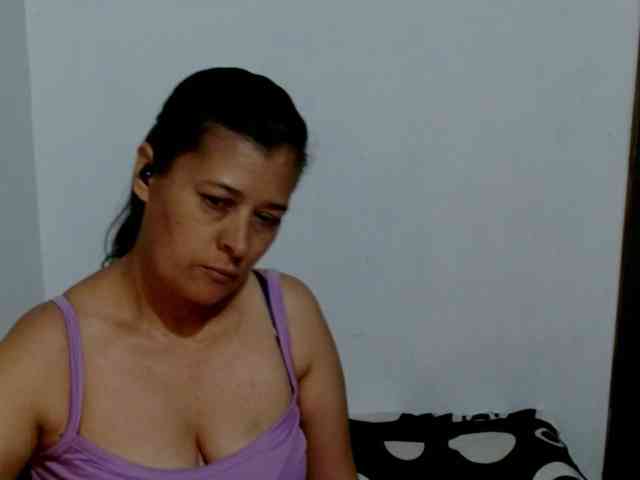 Adrianamilf webcam