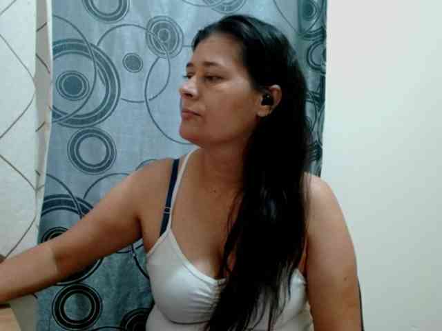 Adrianamilf webcam