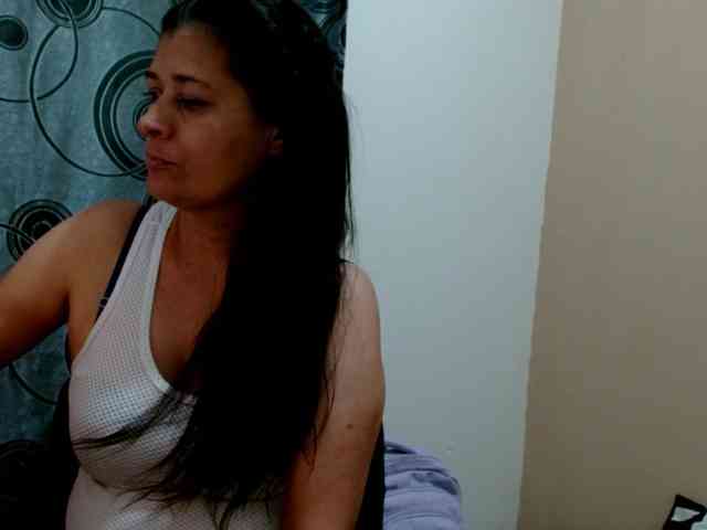 Adrianamilf webcam