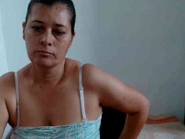 Adrianamilf webcam