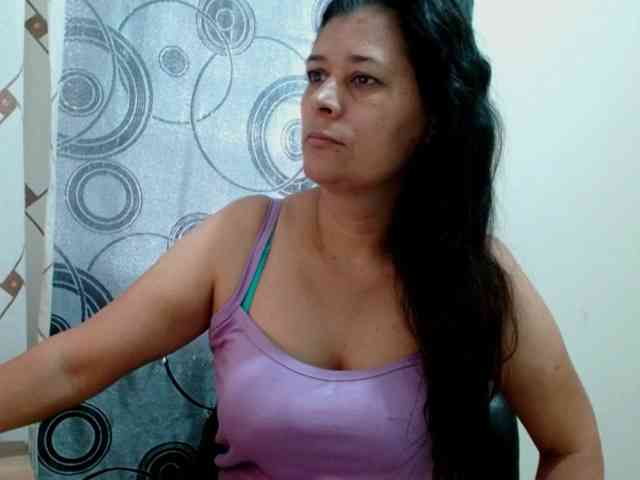 Adrianamilf webcam