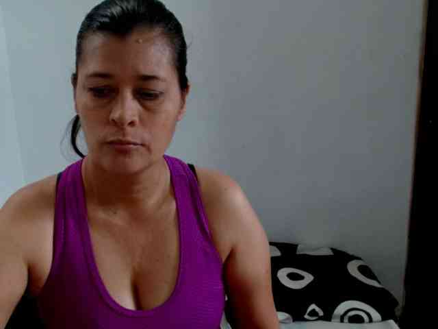 Adrianamilf Adrianamilf