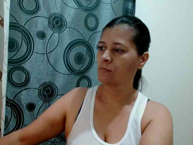 Adrianamilf webcam