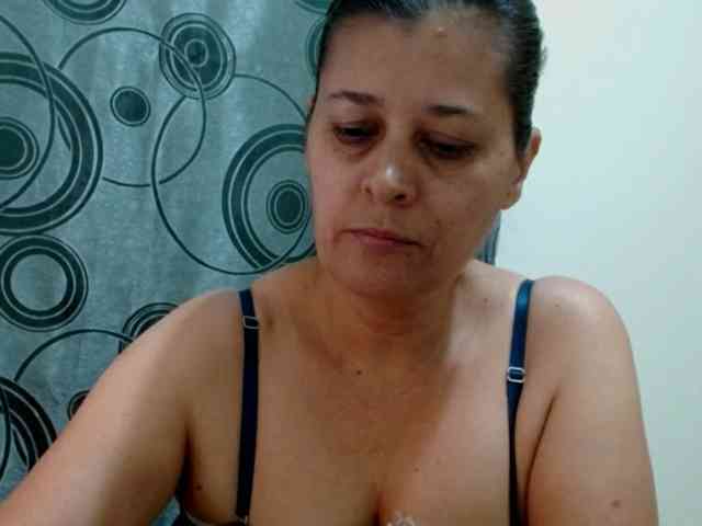 Adrianamilf webcam