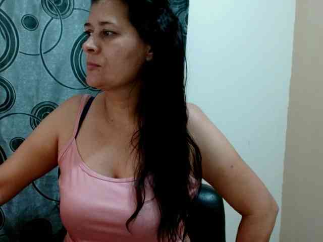 Adrianamilf webcam