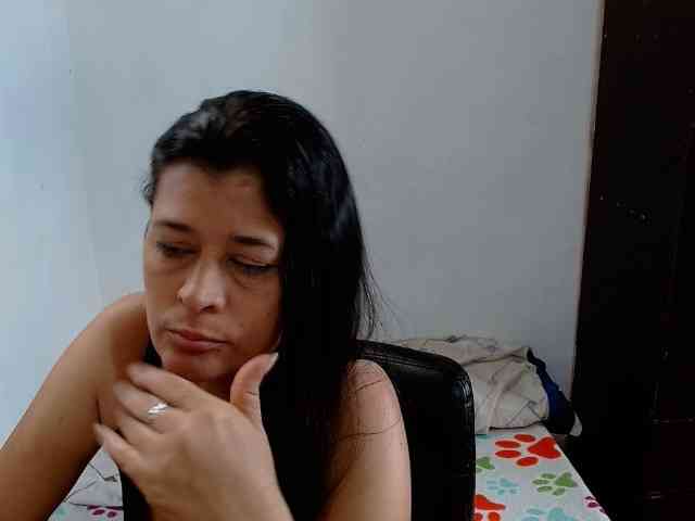 Adrianamilf webcam