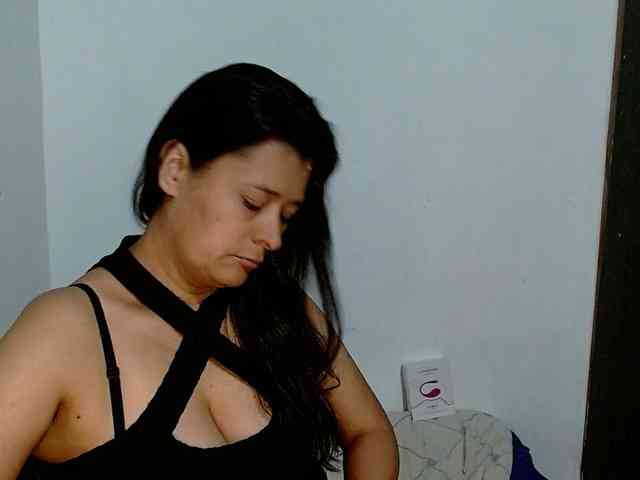 Adrianamilf webcam