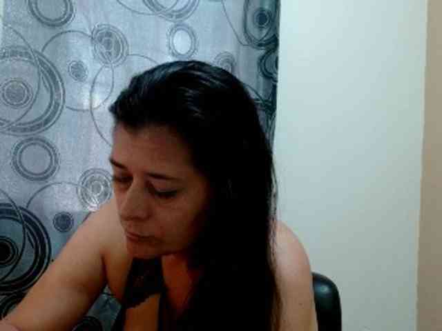 Adrianamilf webcam