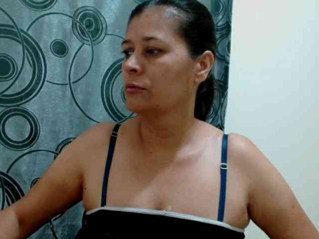 Adrianamilf webcam