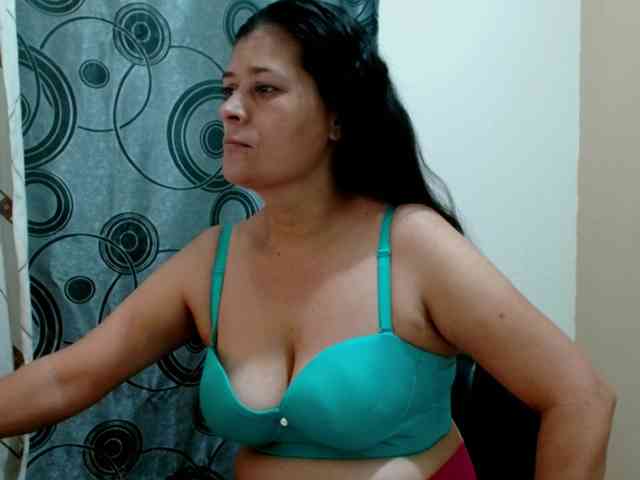 Adrianamilf webcam