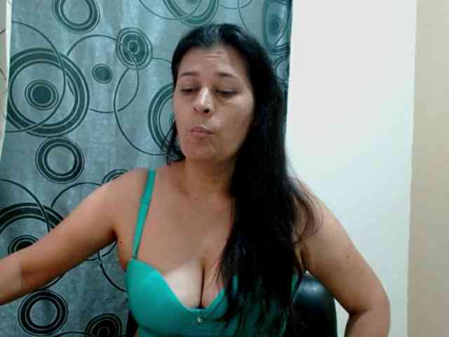 Adrianamilf webcam