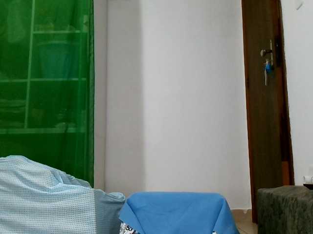 Carolsquirter live cam on BongaCams