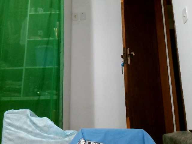 Carolsquirter live webcam show