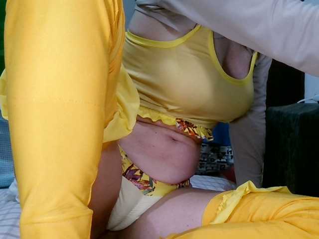 Carolsquirter live cam on BongaCams
