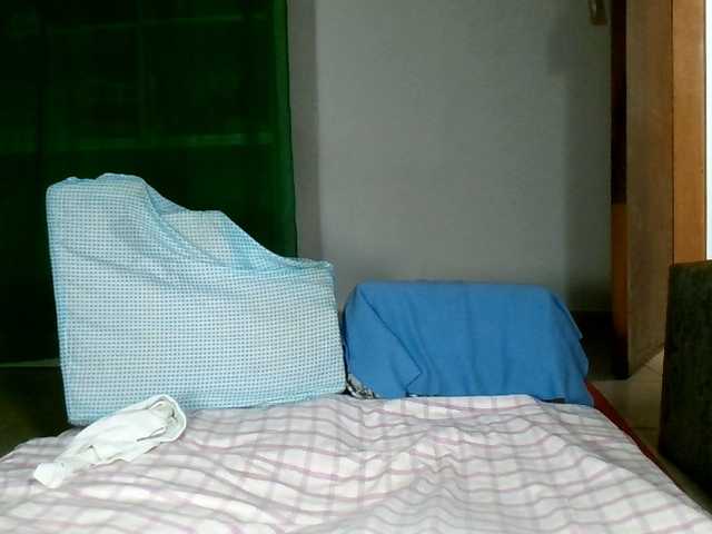 Carolsquirter live cam preview