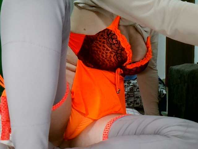 Carolsquirter live cam on BongaCams