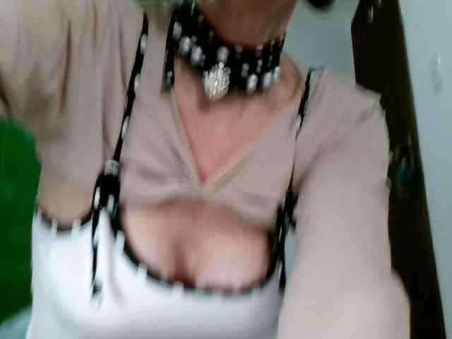 Modella: Carolsquirter