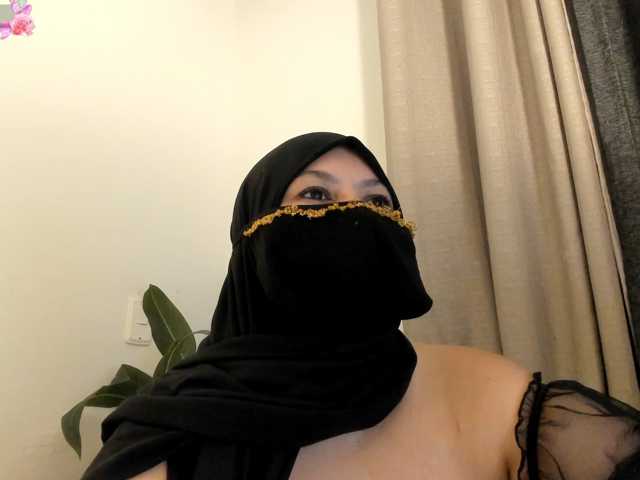 amina-hafssa live cam on BongaCams