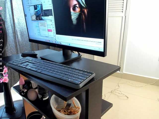 amina-hafssa live cam preview