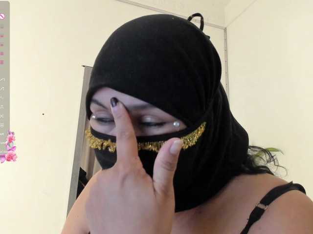 amina-hafssa live cam on BongaCams