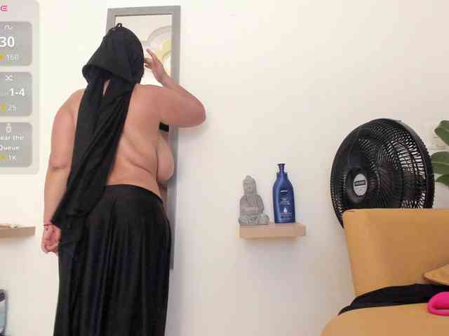 Modella: amina-hafssa