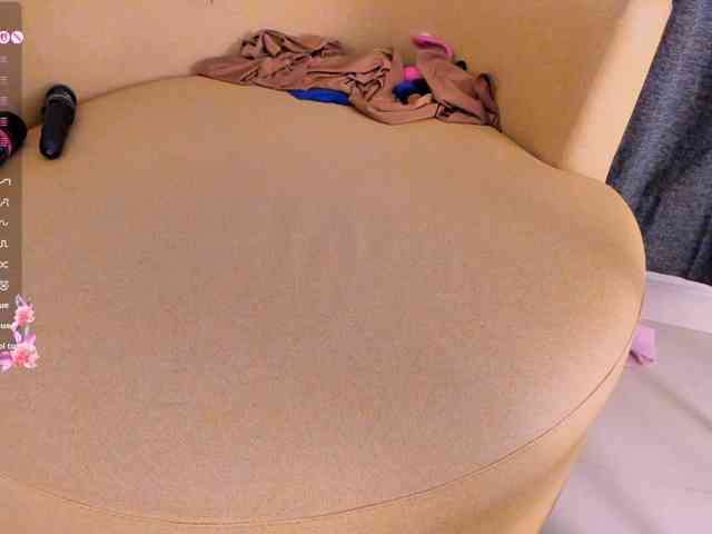 amina-hafssa's webcam live show