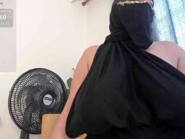 Live stream of amina-hafssa