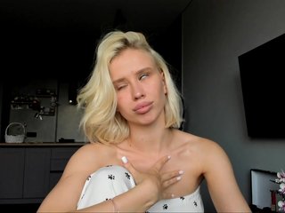 Sunlovv Porn Show