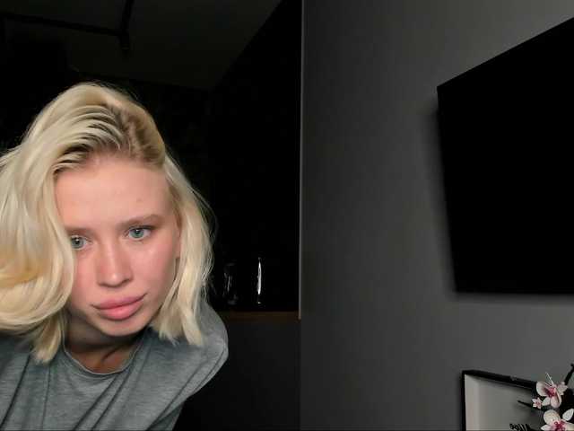 Sunlovv live cam on BongaCams