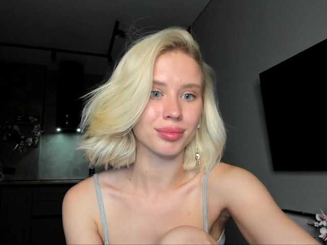 Sunlovv live webcam show