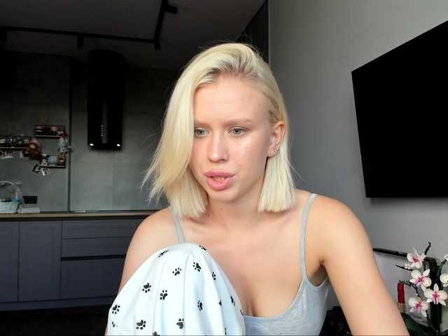 Sunlovv live cam on BongaCams