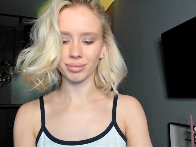 Sunlovv live cam on BongaCams