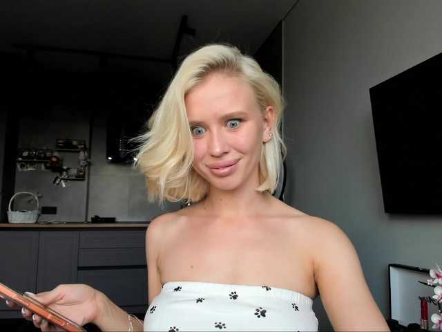 Sunlovv live webcam show