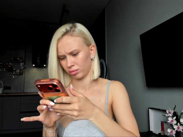 Sunlovv live cam on BongaCams