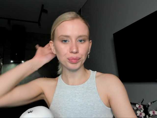Sunlovv live cam on BongaCams
