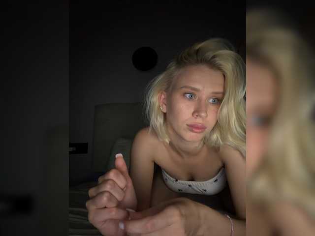 Sunlovv live cam on BongaCams