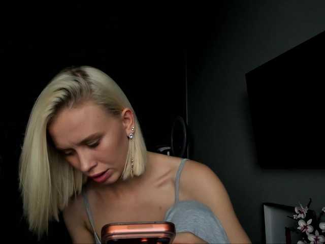 Sunlovv live webcam show