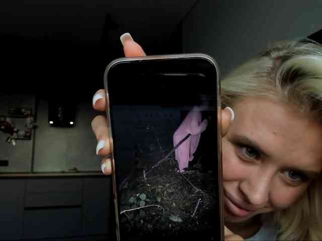 Sunlovv Live Webcam on BongaCams