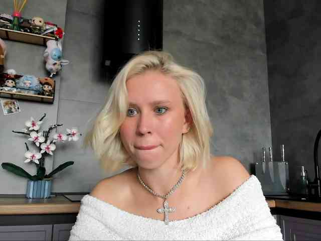 Sunlovv Sex Cam Show