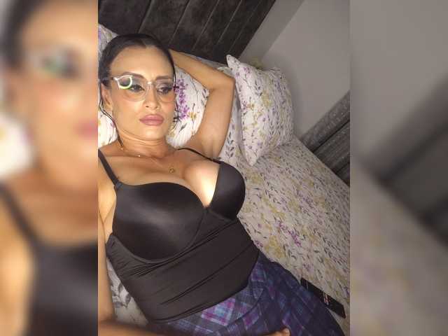 VenusianHumiliation live cam on BongaCams