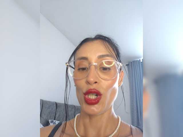 VenusianHumiliation live cam preview
