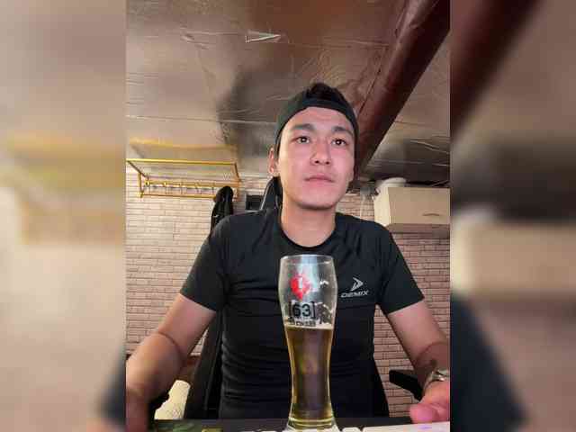 Dikii-vano Live Webcam on BongaCams